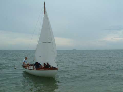 Sailing boat launch