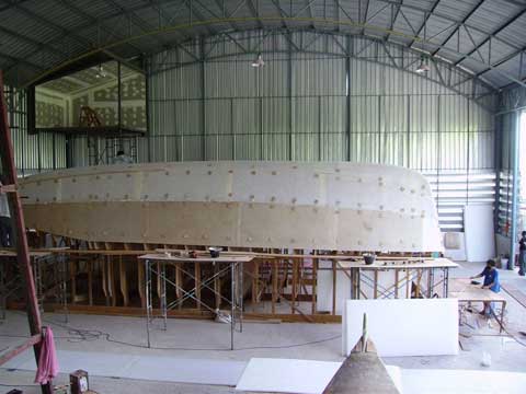 Assembly of the floating parts.