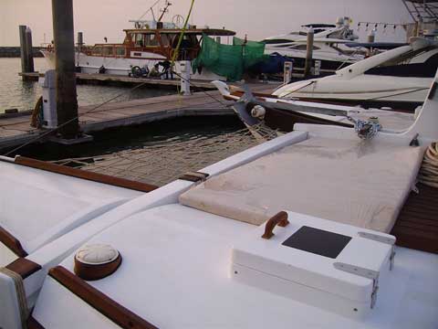 Sailing Catamaran TIKI 38' - Click to zoom.