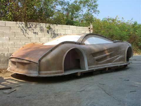 Moulding work. Boats, aircrafts, automotive, furniture.