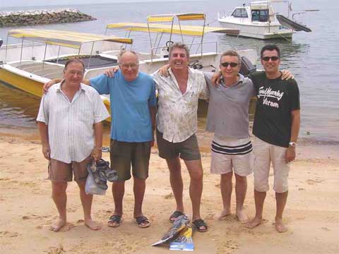 Mr. Graham of  "Island Hopper Co.Ltd." based in Koh Chang, with Raoul Bianchetti, father and friends, after 29 April sea trial.