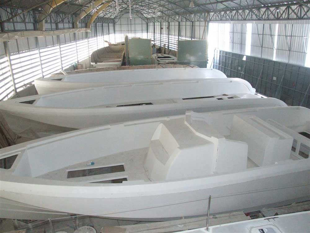 Jpeg Fiberglass Boat Molding Tutorial Diy Boats Blog Boats Building ...