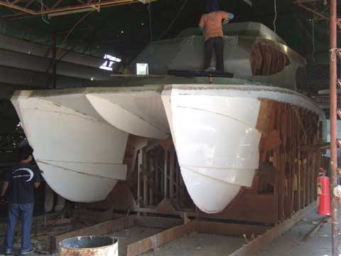 Warrior 30' power catamaran - Construction phases.
