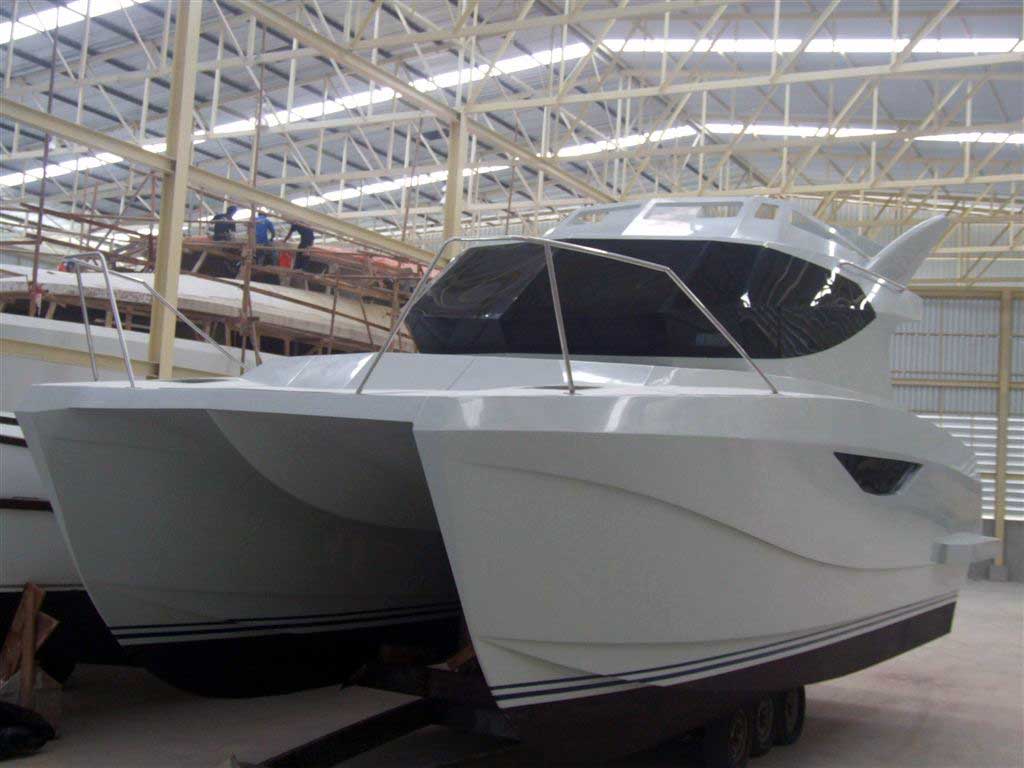 Warrior 30' power catamaran - Construction phases.